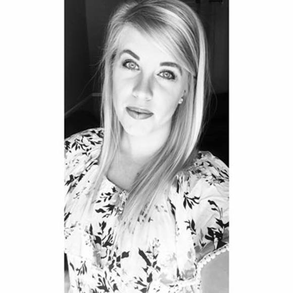 Meet your Posher, Chelsea - Picture 1 of 1